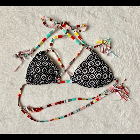 π Aeropostale triangle bikini top size S - Picture 1 of 6